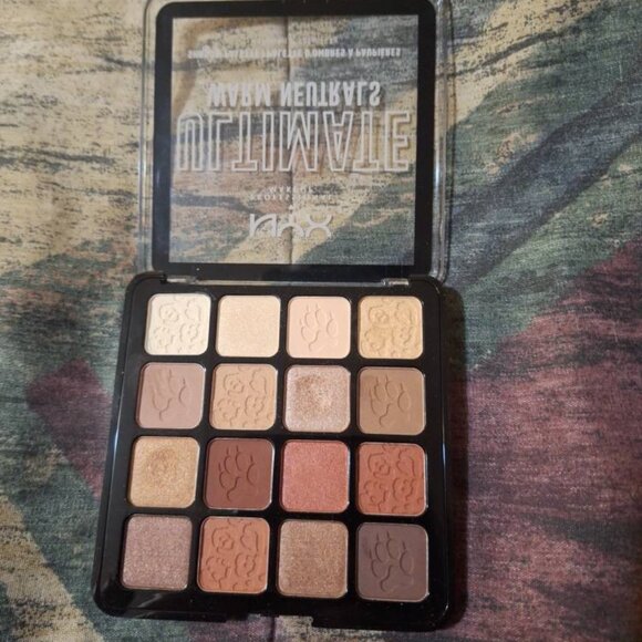 🤎 NYX ULTIMATE “Warm Neutrals” Eyeshadow Palette – Lightly Used 🤎 - Picture 1 of 2